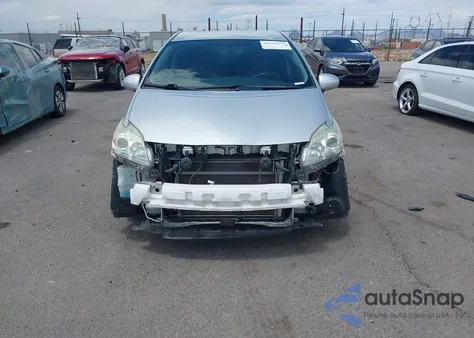 2015 Toyota Prius Two z USA, uszkodzony, nr VIN JTDKN3DU9F1929129